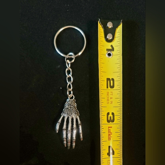 Silver Alloy Skeleton Hand Key Chain - Picture 3 of 3